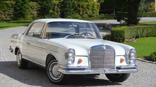 Picture of 1967 Mercedes 250SE Coupé Technically full restored - For Sale
