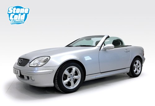 2000 Mercedes SLK320 with just 25,880 miles VENDU