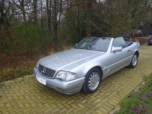 1996 Mercedes SL500 - Just 25,305 miles from new. In vendita