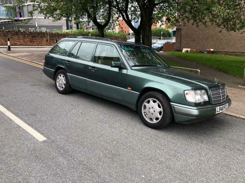 1994 1993 Mercedes E280 2.8 7 Seater, Loads of Service History For Sale