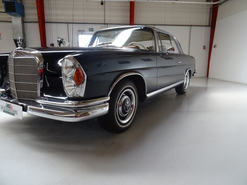 1966 Mercedes-Benz 250SE Coupe (W111) SOLD
