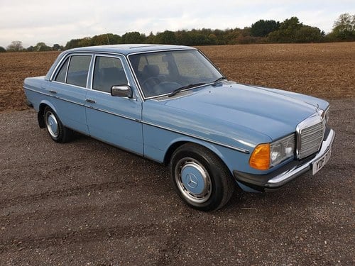 Mercedes W123 200 E Class 1982 One of the best PRICE REDUCED VENDUTO