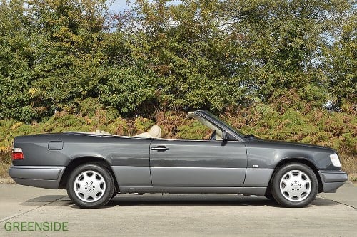 1994 Mercedes 124 Series E220 Convertible Very Low Mileage!! In vendita
