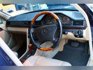 Mercedes-Benz 300TE 24-valve 1990 For Sale (picture 4 of 6)