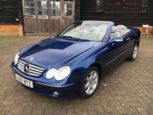 2003 RARE LOW MILEAGE MODERN CLASSIC BARONS CHRISTMAS AUCTION In vendita