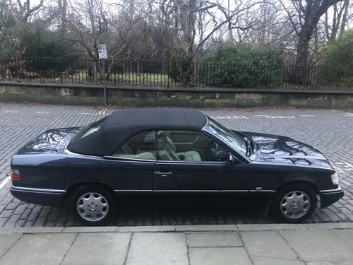 1996 Mercedes e220 cabriolet 2199 cc convertible In vendita
