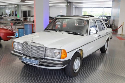 1981 Mercedes-Benz 230 E (W 123) SOLD