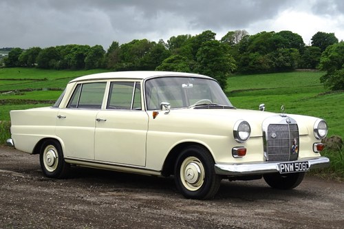 1965 MERCEDES 190 FINTAIL SALOON SOLID BODY BEAUTIFUL INTERIOR SOLD