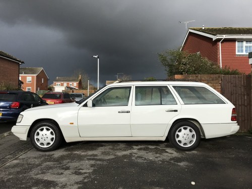 1994 Mercedes w124 200te estate 99000 miles immaculate For Sale
