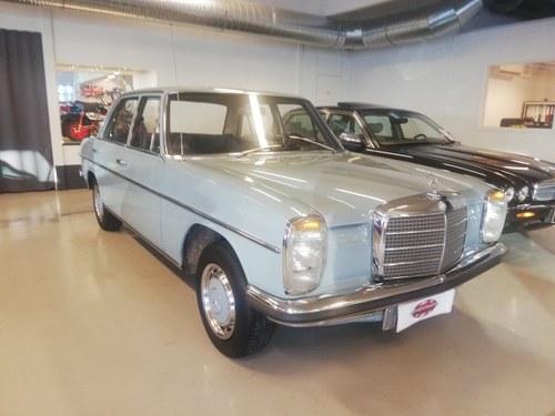 1969  Mercedes-Benz 115 220D W115 For Sale