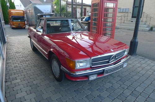 1986 Mercedes Benz SL 560 in Jahreswagenzustand For Sale