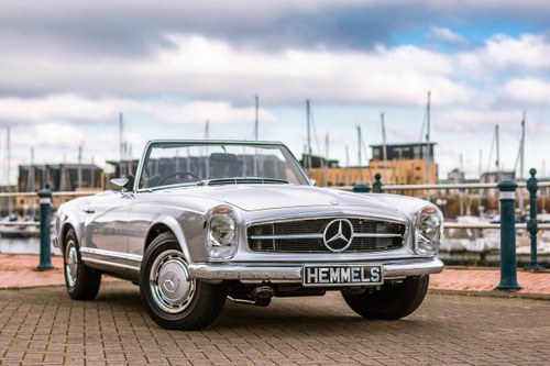 1967 Mercedes-Benz 280 SL Pagoda in Silver by Hemmels For Sale