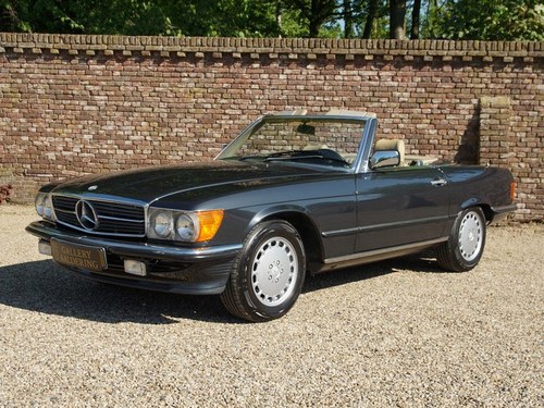 1986 Mercedes Benz 300SL W107 only 64.357 miles, climate control, For Sale