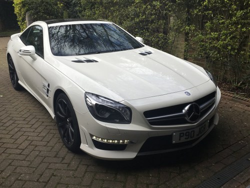 2015 SL 63 The very finest available, absolutely as new For Sale