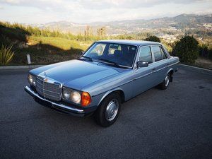 Picture of Mercedes W123 200E - 1982 - For Sale