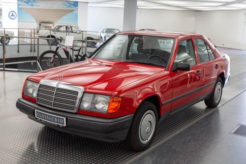 1987 Mercedes-Benz 230 E (ID OT0341) For Sale