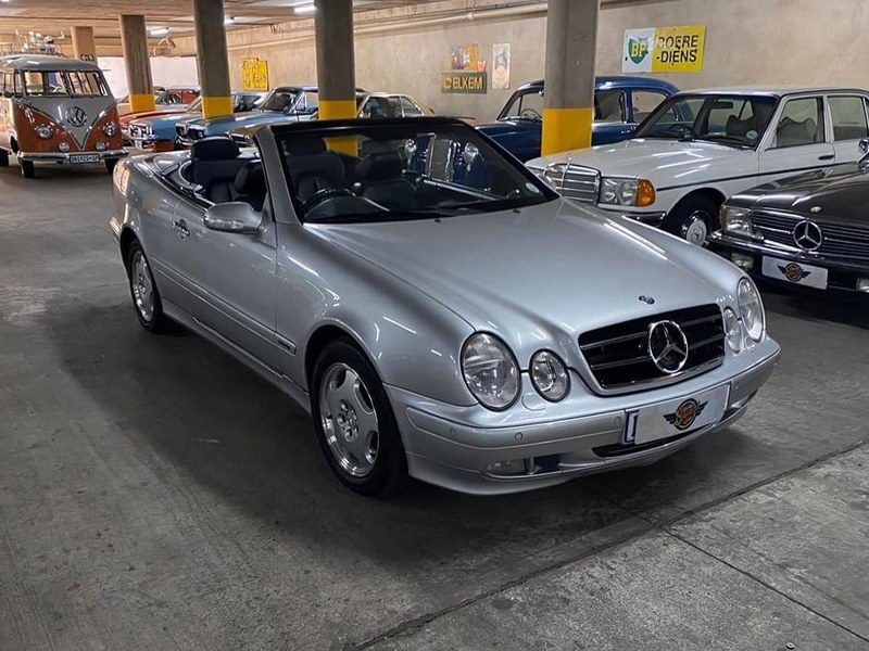 2002 W208 Mercedes Benz CLK320 Automatic