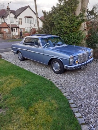 1970 250 CE Pillarless coupe automatic SOLD