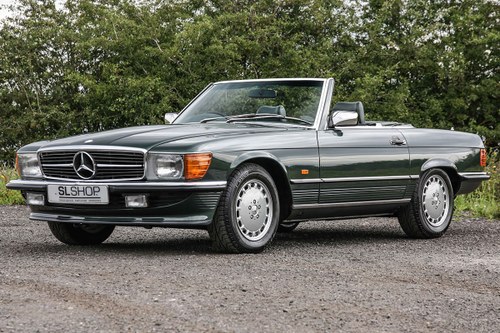 1989  Mercedes-Benz 300SL (R107) with rare Fir Green Leather For Sale