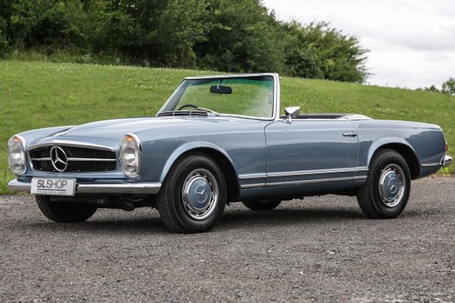 1968 Mercedes-Benz 280SL Pagoda (W113) Automatic Black Leather  For Sale