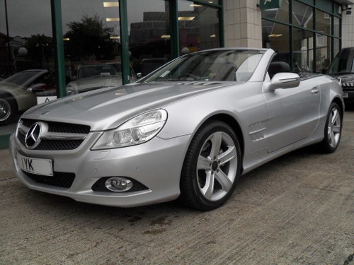 SL 350 2008 1 LADY OWNER JUST 9400 MILES FROM NEW For Sale