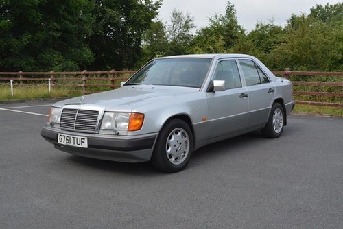 1990 Mercedes-Benz 260E Auto For Sale by Auction
