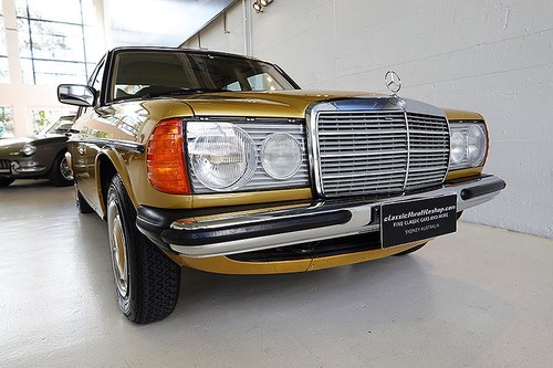 1978 Stunning 300 D in rare Ikon Gold, beautiful Parchment trim SOLD