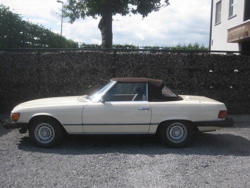 1985 MERCEDES SL 380 CABRIO MODEL 107 IN NICE COLOR IVORY WHITE For Sale