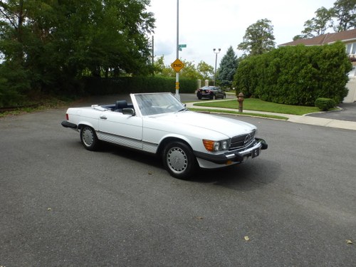 1988 Mercedes 560SL Two Tops Very Good Mechanics - For Sale