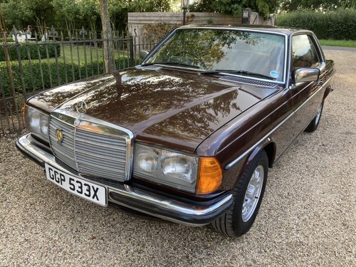 1982 STUNNING LOOKING 90"S CLASSIC MERC BARONS CLASSIC AUCTION For Sale
