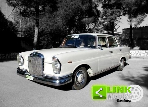 Mercedes (W111) 220B BERLINA (1960) ASI For Sale