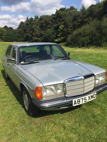 1984 Mercedes 230E W123 1 Owner from New In vendita