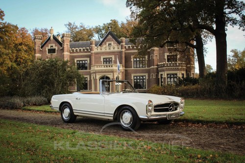 1966 Excellent condition, restored Mercedes SL 230 In vendita