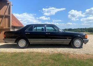 1990 W126 420SEL. 1 former keeper, 83k miles. Superb throughout SOLD