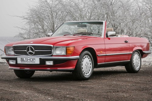 1989 Mercedes-Benz 300SL (R107) with Beige Fabric #2258 For Sale