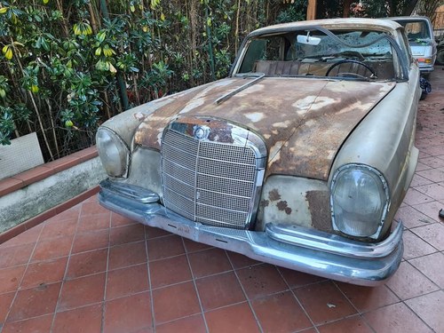 1967 MERCEDES 300 SE COUPE PROJECT SOLD