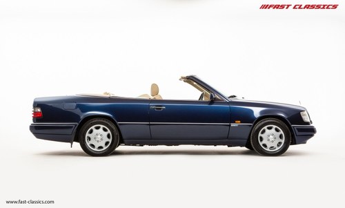 1996 MERCEDES E320 SPORTLINE CABRIOLET // AZURITE BLUE METALLIC Kaufen Bei
