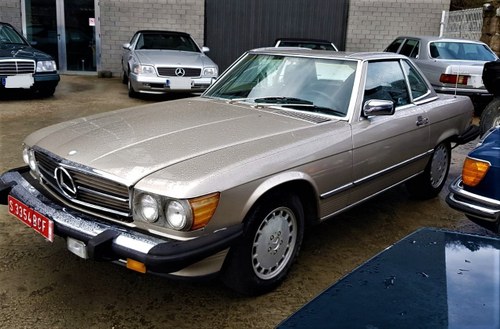 1987 Mercedes-Benz 560SL R107 with just 94.000 miles SOLD