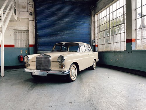 1967 Mercedes-Benz 200 'Fintail' In vendita