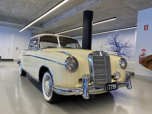 1959 Mercedes-Benz 220SE Coupe SOLD