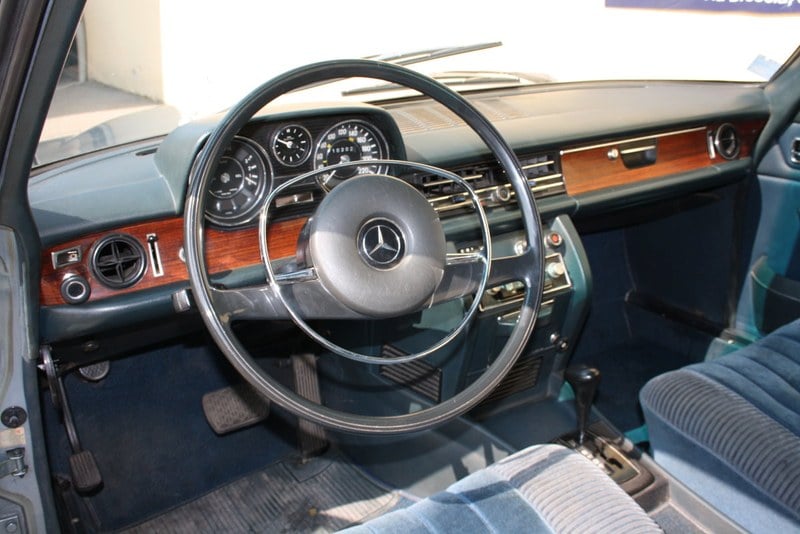 1972 Mercedes 280 - 7