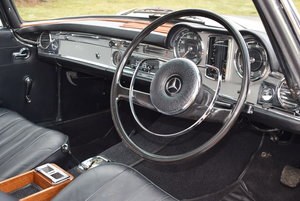 1967 Mercedes 250 - 6