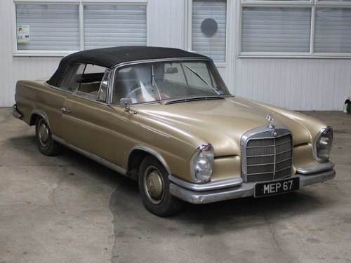 1964 Mercedes Benz 220 SE Cabriolet at ACA 1st and 2nd May For Sale by Auction