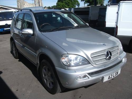 2003 mercedes ml 270 special order with manual gearbox In vendita