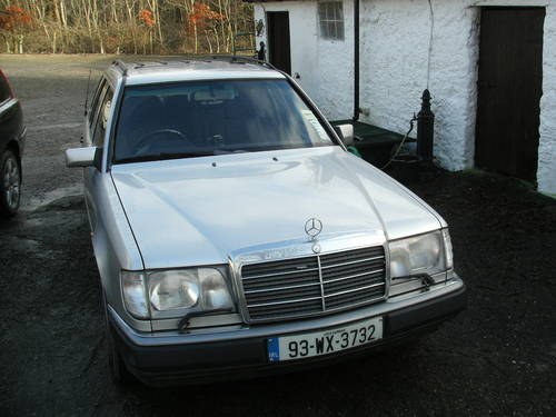 1993 Mercedes Diesel Estate 300D (W124) VENDUTO