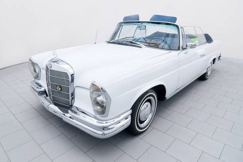 1962  Mercedes-Benz 220 SE Convertible LHD For Sale
