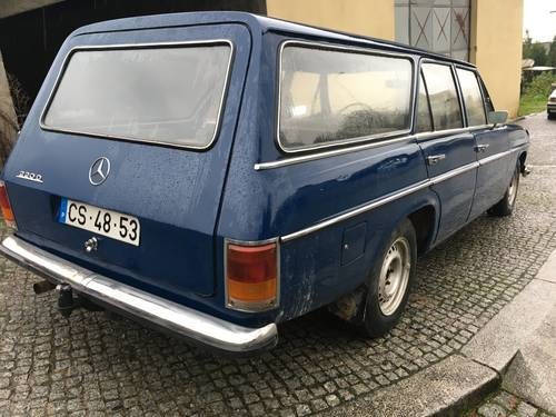 MERCEDES-BENZ KOMBI W115 LHD 1974 (VERY RARE) VENDU