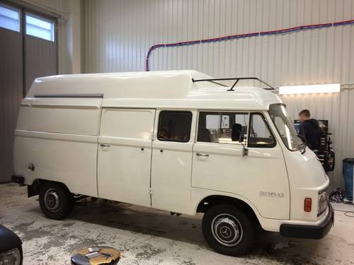 1973 Mercedes 306D Food truck For Sale