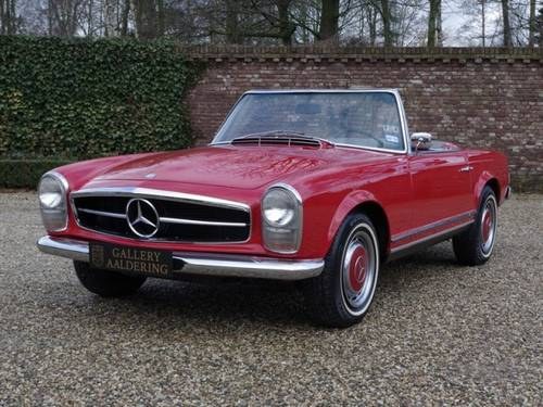 1966 Mercedes Benz 230SL Pagode with manual gearbox In vendita
