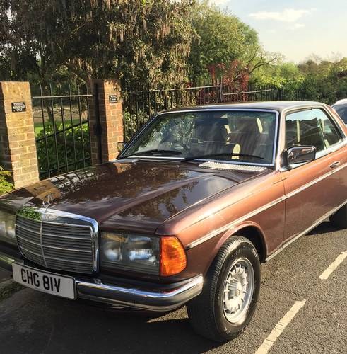 Mercedes 280CE coupe (1980) very good condition For Sale